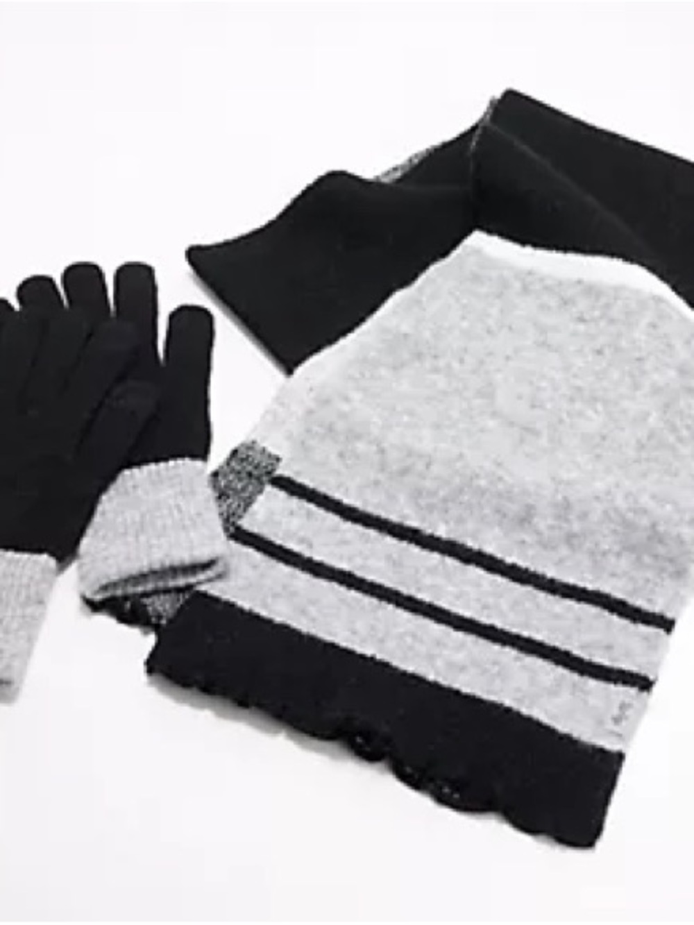 NWT Sprigs Gray & Black Knit Scarf and Gloves Set